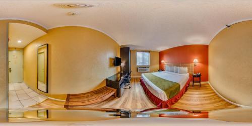 Quality Inn JFK Airport Rockaway Blvd - Tap to explore photos
