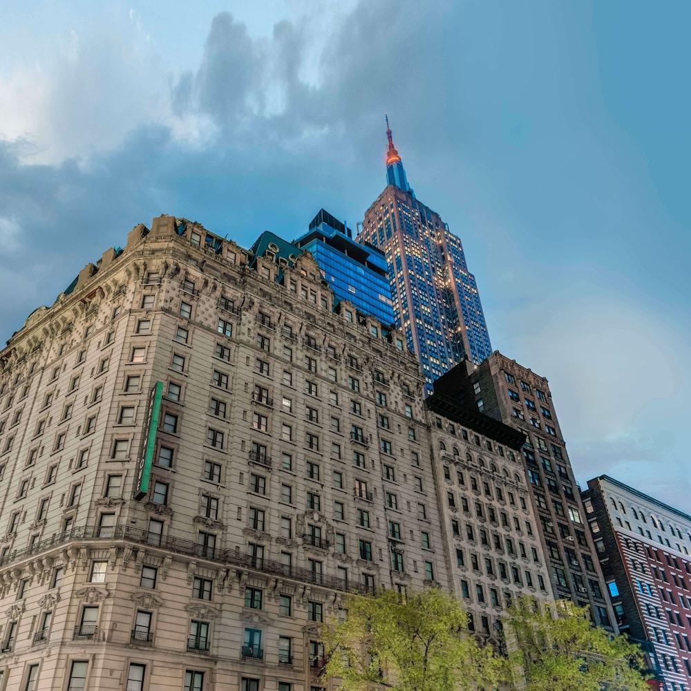 Martinique New York on Broadway, Curio Collection by Hilton - Tap to explore photos