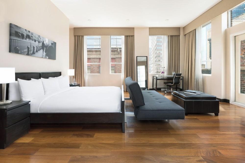 Renaissance New York Hotel 57 Room Type - Signature Skyloft Suite