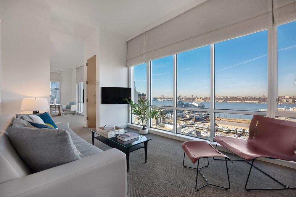 Ink 48 Hotel Room Type - Suite (Hudson)