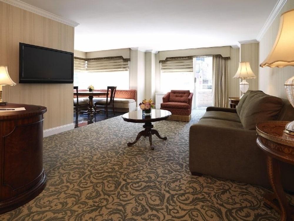 The Kimberly Hotel Room Type - Executive One- Bedroom Suite