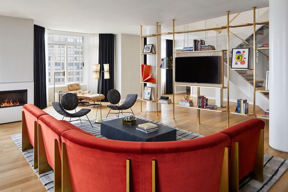 The London, a Luxury Collection Hotel, New York City Room Type - Penthouse, 1 Double Bed, Park View (View)