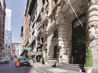 The Hotel @ Fifth Avenue - Tap to explore photos