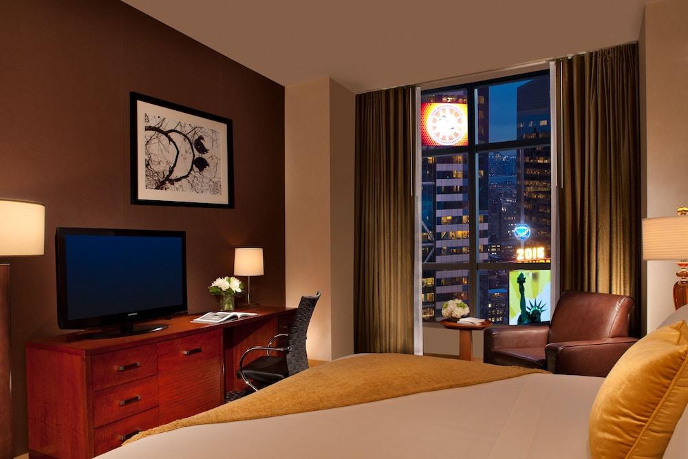 Millennium Hotel Broadway Times Square Room Type - Suite, 1 King Bed (Millennium Suite - Times Square View) Millennium Hotel Broadway Times Square Room Type - Suite, 1 King Bed (Millennium Suite - Times Square View)