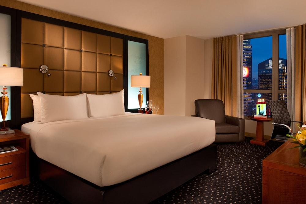 Millennium Hotel Broadway Times Square Room Type - Deluxe Room 1 King Bed High Floor Millennium Hotel Broadway Times Square Room Type - Deluxe Room 1 King Bed High Floor