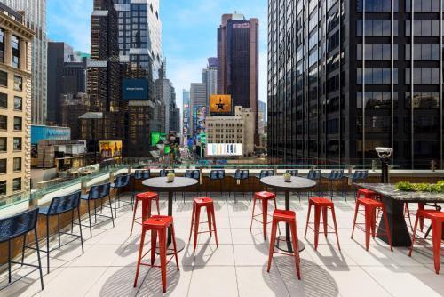 M Social Hotel Times Square New York - Tap to explore photos