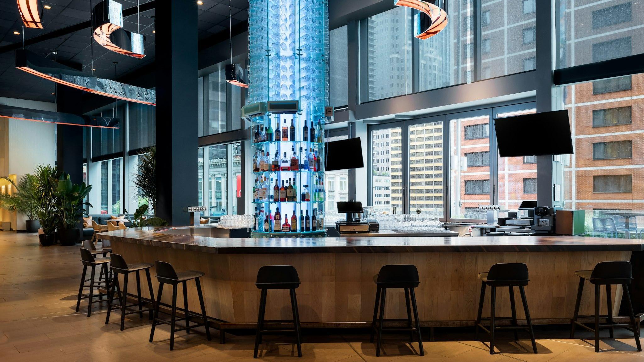 M Social Hotel New York Times Square - Tap to explore photos