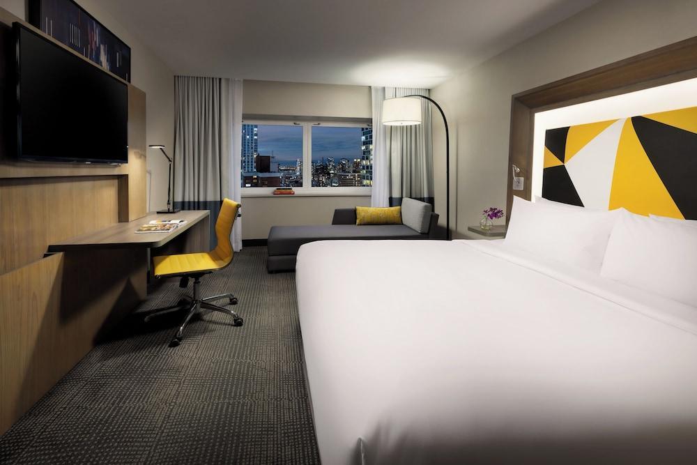 M Social Hotel New York Times Square Room Type - Room, 1 King Bed, City View (Social)