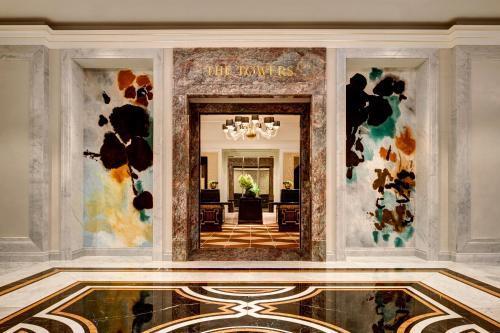 Lotte New York Palace - Tap to explore photos