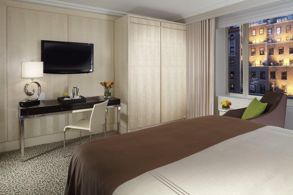 Omni Berkshire Place Room Type - Executive Room, 1 King Bed (Deluxe)
