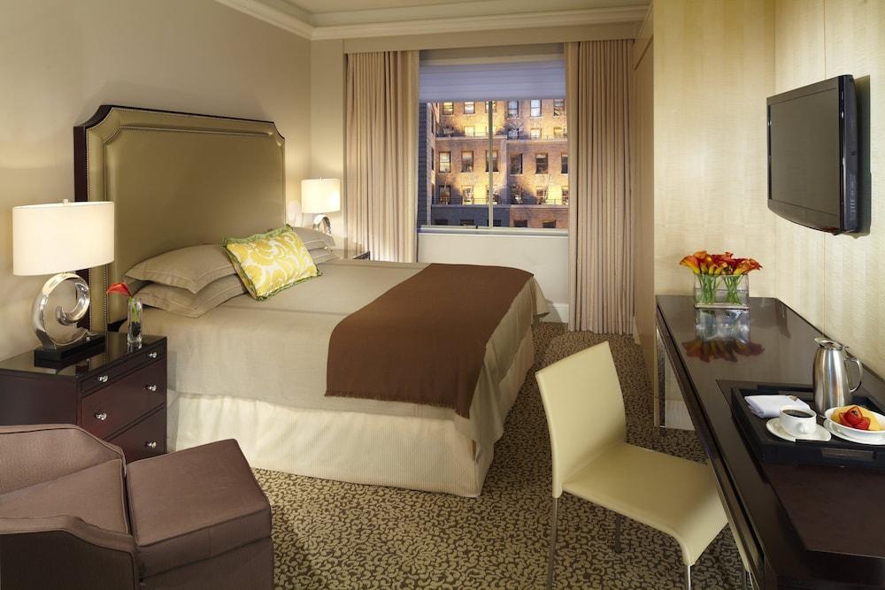 Omni Berkshire Place Room Type - Deluxe Room, 1 King Bed