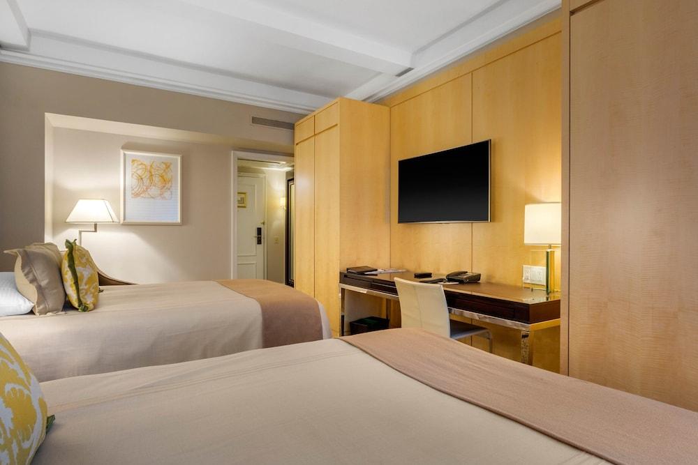 Omni Berkshire Place Room Type - Deluxe Room, 2 Double Beds