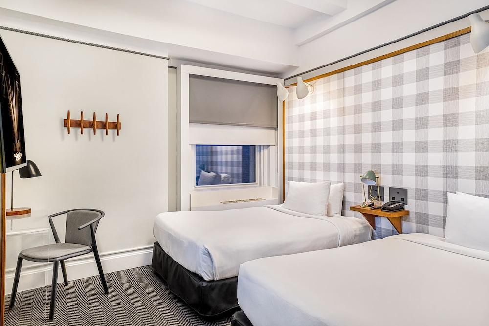 Paramount Times Square – A Generator Hotel Room Type - Superior Room, 2 Twins