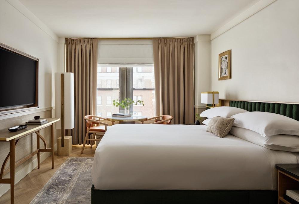 70 Park Avenue Room Type - Room, 1 King Bed