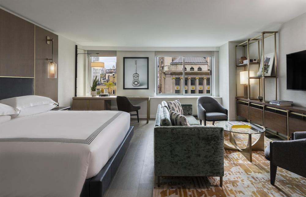 Thompson Central Park New York, by Hyatt Room Type - Deluxe Room, 1 King Bed