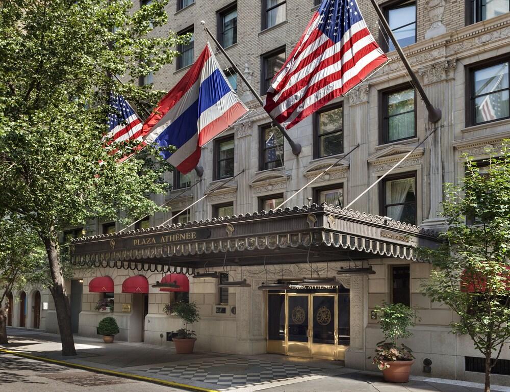 Hotel Plaza Athenee - Tap to explore photos