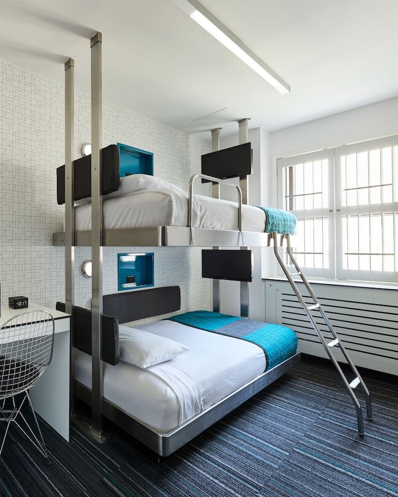 Pod 51 Room Type - Room, Shared Bathroom (Bunk Bed)