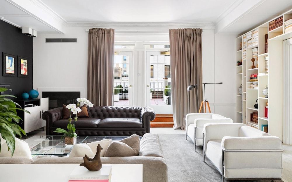 The Pierre, A Taj Hotel, New York Room Type - Grand Suite (Signature Grand)