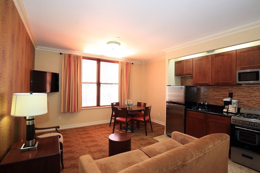Radio City Apartments Room Type - Apartment, 2 Bedrooms, Kitchenette