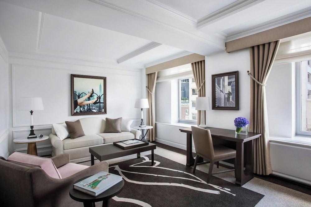 The Ritz-Carlton New York, Central Park Room Type - Avenue View Suite, 1 King, Mobility Accessible, Tub The Ritz-Carlton New York, Central Park Room Type - Avenue View Suite, 1 King, Mobility Accessible, Tub