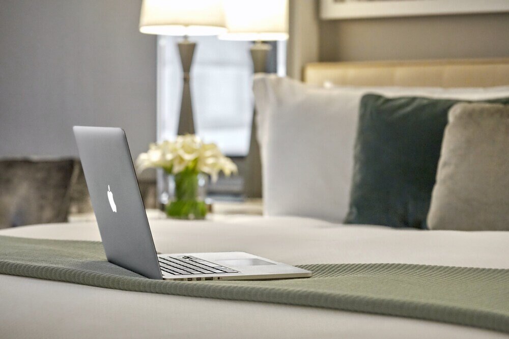 Loews Regency New York Hotel Room Type - Executive Suite Loews Regency New York Hotel Room Type - Executive Suite
