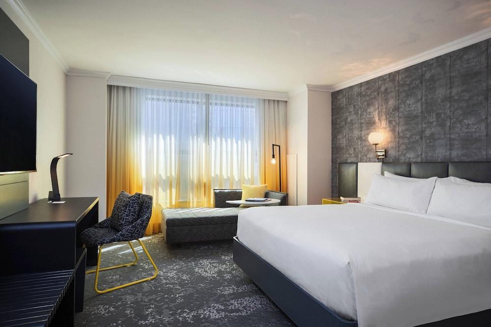 Renaissance New York Times Square Hotel by Marriott Room Type - Room, 1 King Bed