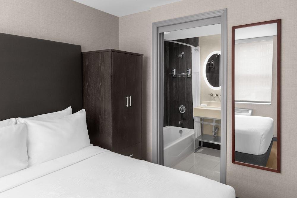 The Solita Soho Hotel Room Type - Room, 1 Queen Bed, Mobility Accessible