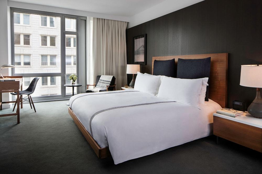 Smyth Tribeca Room Type - Superior Room, 1 King Bed (Superior King) Smyth Tribeca Room Type - Superior Room, 1 King Bed (Superior King)