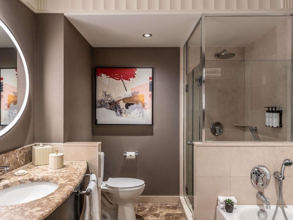 Hotel Sofitel New York Room Type - Prestige, 1 Bedroom, King Suite Hotel Sofitel New York Room Type - Prestige, 1 Bedroom, King Suite