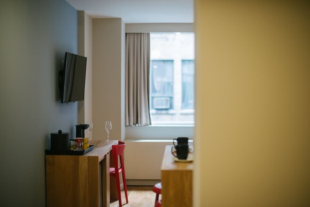 Hotel 32 32 Room Type - Full Superior with Kitchen
