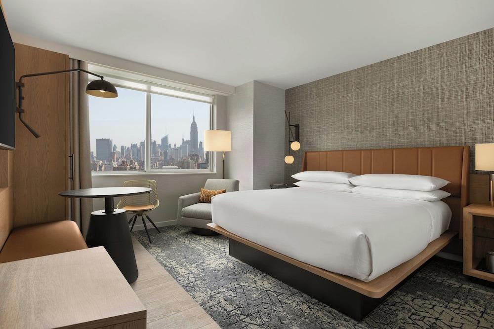 Sheraton Tribeca New York Hotel Room Type - Room, 1 King Bed (View)