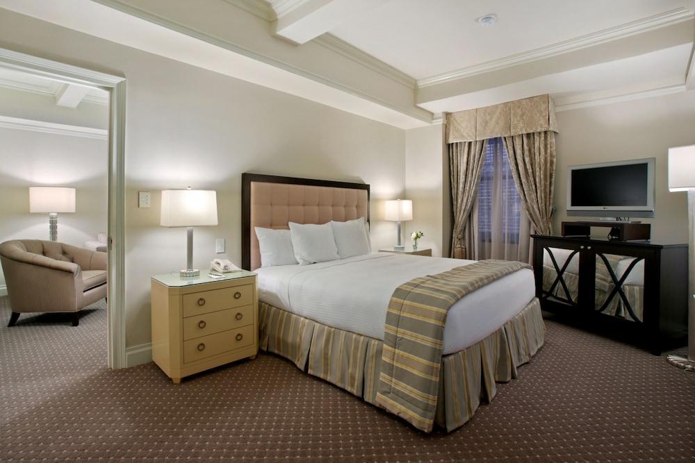 Warwick New York Room Type - Premier Suite, 1 Bedroom