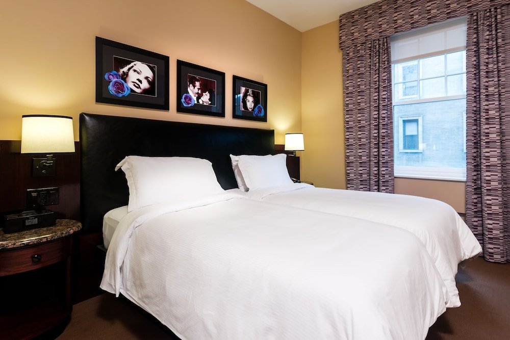 Washington Square Hotel Room Type - Deluxe Room, 2 Twin Beds