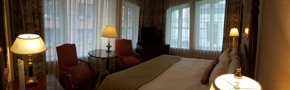 The Wall Street Inn Room Type - Superior King Corner Room