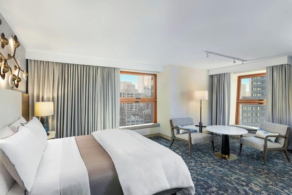 The Westin New York at Times Square Room Type - Grand Deluxe, 1 King Bed, Corner