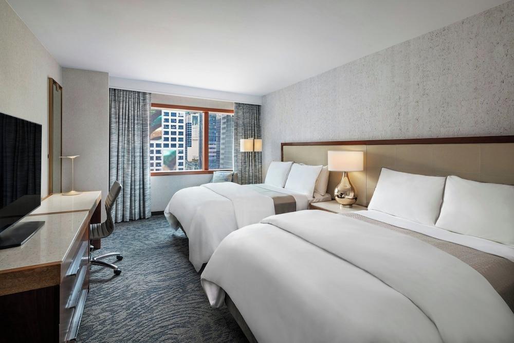 The Westin New York at Times Square Room Type - Traditional Room, 2 Double Beds, City View