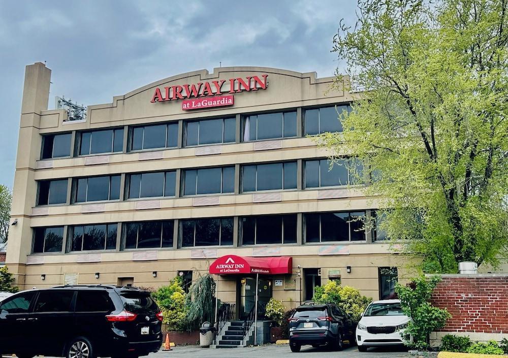 Airway Inn at LaGuardia - Tap to explore photos