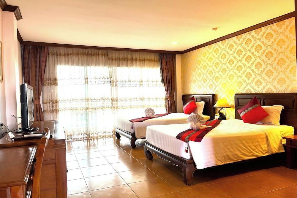 Aiyaree Place Hotel Room Type - Deluxe Twin Room Aiyaree Place Hotel Room Type - Deluxe Twin Room