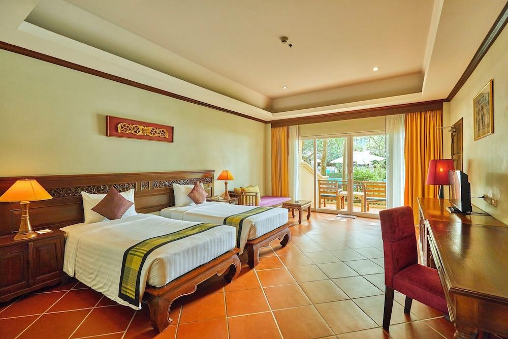 Avalon Beach Resort Room Type - Pool Access Twin