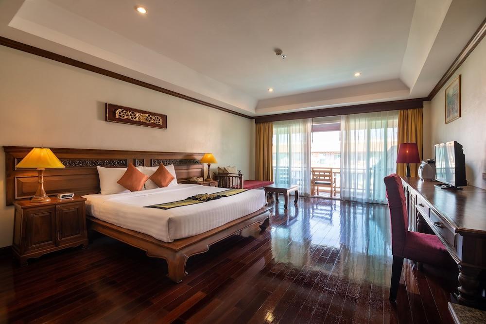Avalon Beach Resort Room Type - Deluxe King - City view