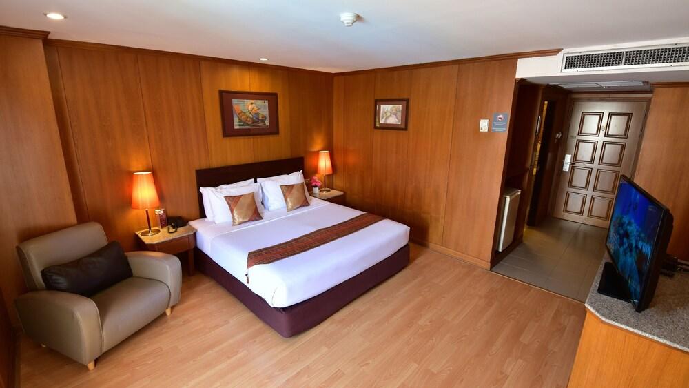 Dynasty Inn Pattaya Room Type - Standard Room