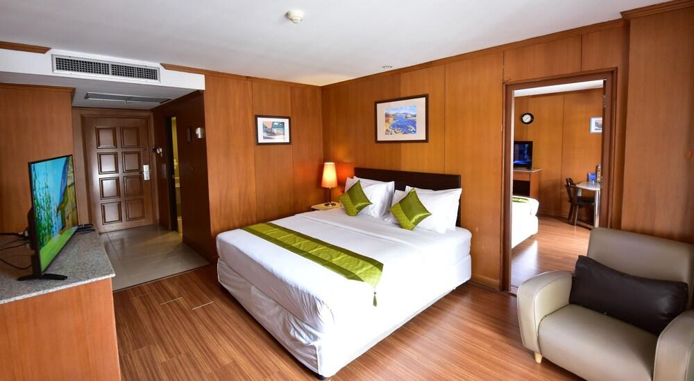 Dynasty Inn Pattaya Room Type - Family Connecting Room