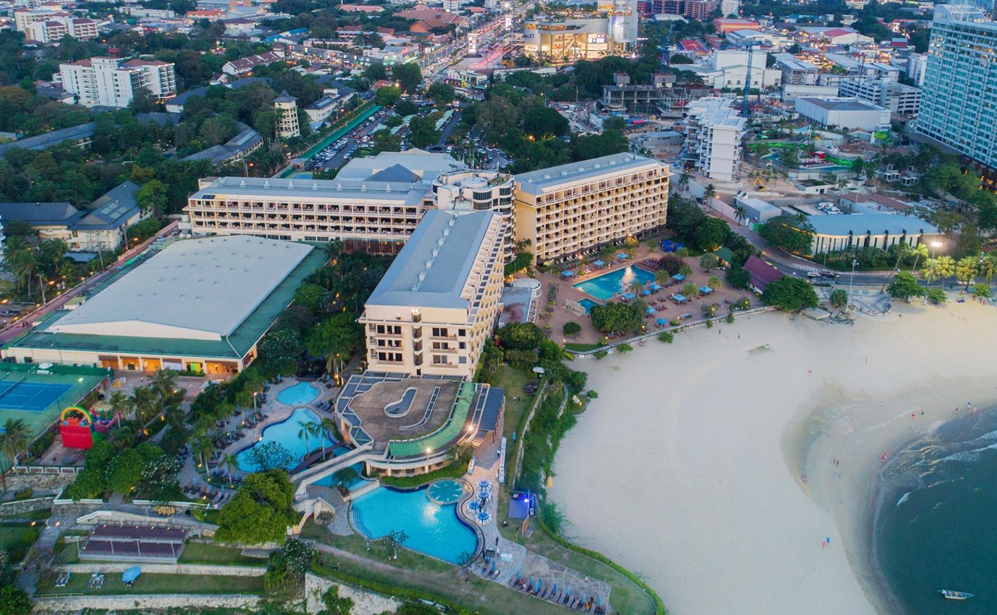 Dusit Thani Pattaya