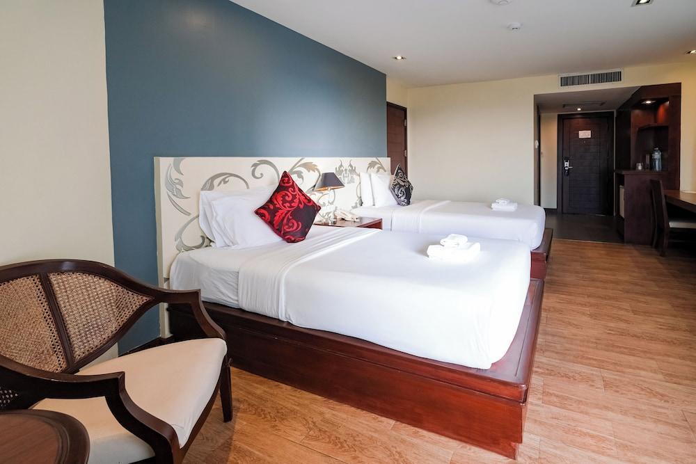 Grand Jomtien Palace Room Type - Superior Room (Tower Building) Grand Jomtien Palace Room Type - Superior Room (Tower Building)