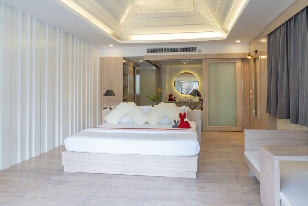 Grand Jomtien Palace Room Type - Premium Room, 2 Bedrooms, Pool View, Poolside