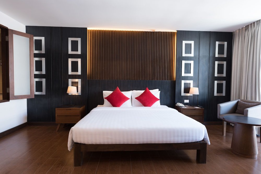 Hotel J Pattaya Room Type - Junior Suite