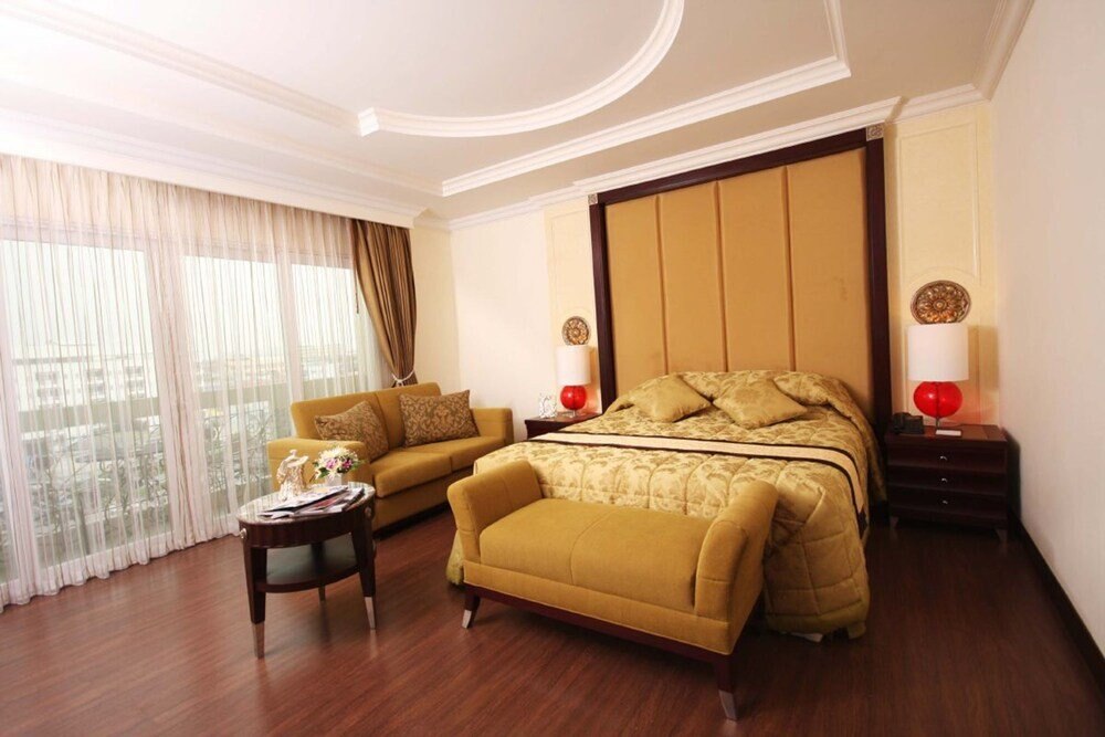 LK Residence Pattaya Room Type - Deluxe Room