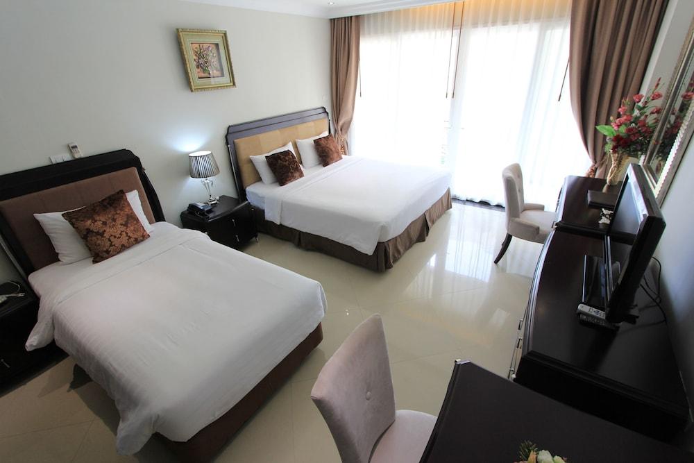 Lk Legend Hotel Room Type - Studio (Triple) Lk Legend Hotel Room Type - Studio (Triple)
