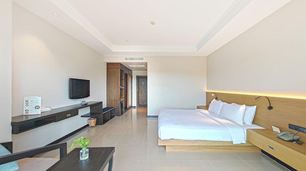 Prima hotel Pattaya Room Type - Deluxe Premier