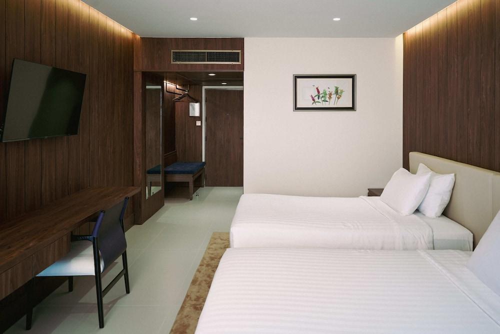 Royal Twins Palace Hotel Room Type - Superior Royal Twins Palace Hotel Room Type - Superior